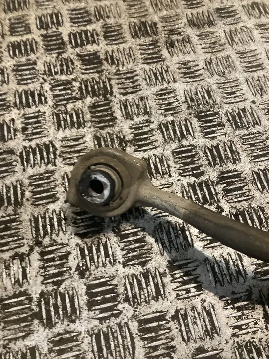 Mercedes-Benz E W212 2010 Left Lower Front Control Arm image 3