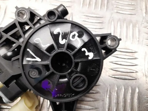 Fensterhebermotor hinten links Hyundai Kona II 2023 OEM 83450BE100 image 3