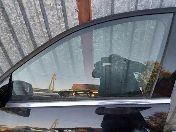 Mercedes W212 E-Klasse Voorlinker Deurruit OEM image 2