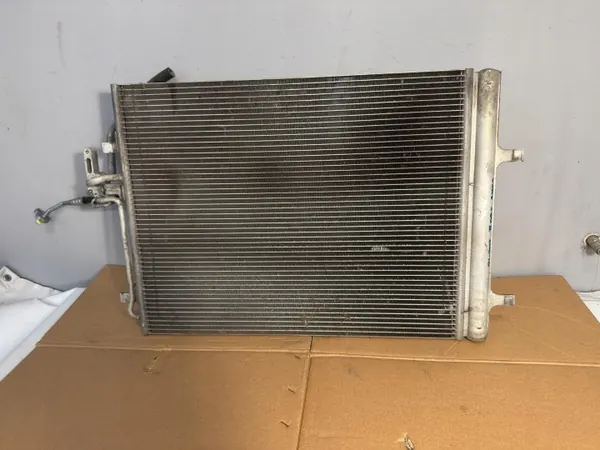 Radiateur climatisation Volvo S60 OEM 30741670 (2010-2013) image 2