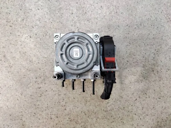 ABS-bromspump OEM 5Q0614517FA för Skoda Superb III image 6