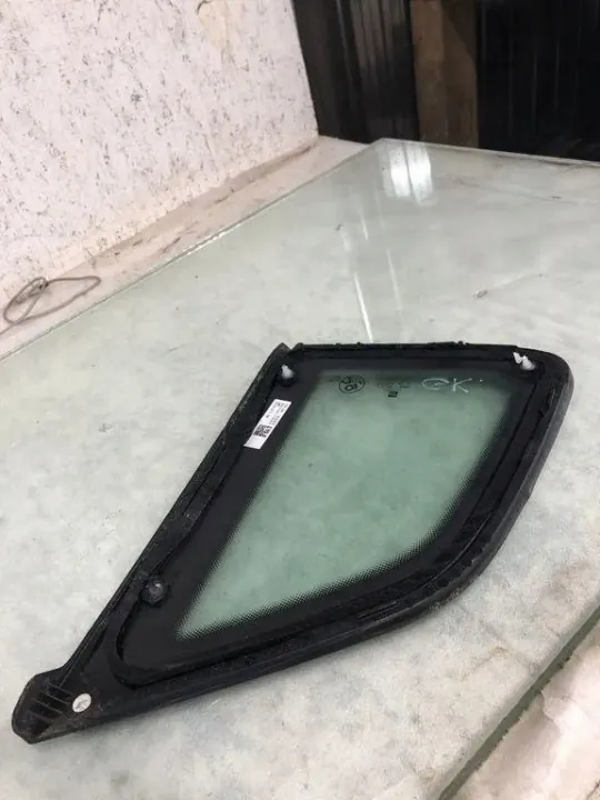 SEAT ARONA vänster bakruta OEM 6F9845297H image 3