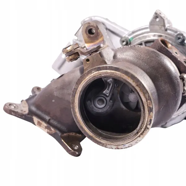 Audi Q7 Turbo OEM 06K145702Q - Begagnat skick image 9