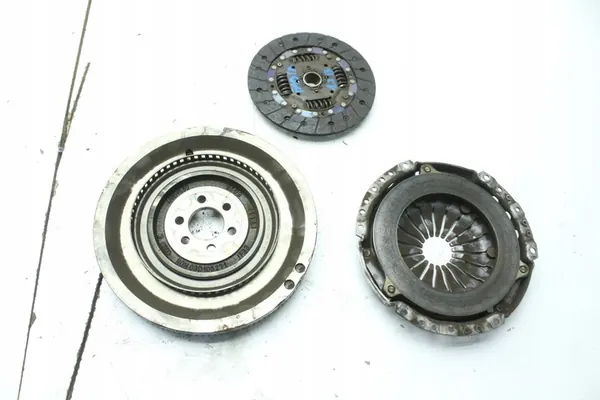 Disco de embreagem 03D141025C Skoda Fabia II 1.2 12V image 7