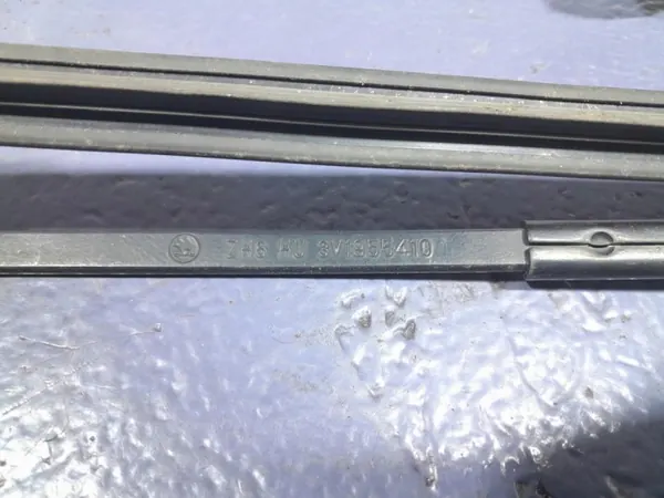 Skoda Superb III pyyhinvarrennostin OEM 3V1955409 image 4