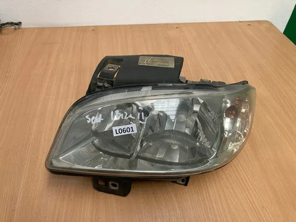 SEAT IBIZA II LIFT Farol Esquerdo 6K1941001C image 1