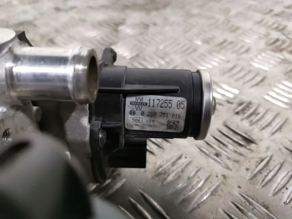 Válvula EGR usada OEM FBZ7701 para Volkswagen Tiguan image 4