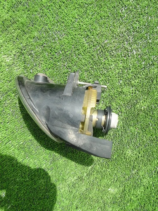 Farol de neblina dianteiro esquerdo Volkswagen Passat B6 image 3