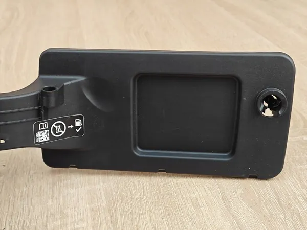 Bränslefyllningslucka OEM 7478442 för BMW G26 image 3