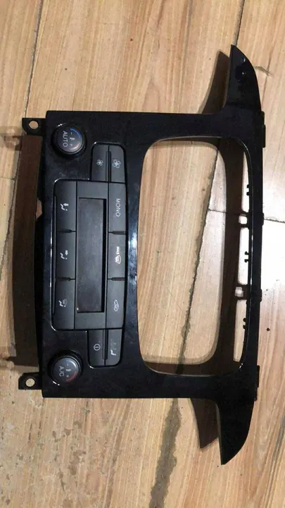 Cadre de radio avec climatisation Ford S-Max MK1 Lift image 1