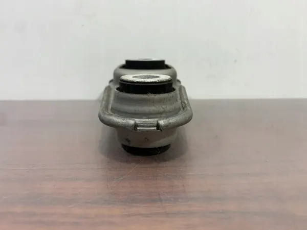 Almofada caixa Mitsubishi Outlander IV OEM 113606LA0A image 6