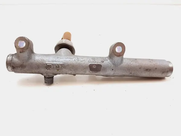 AUDI A4 A5 Q7 A6 Kraftstoffschiene 3.0 TDI CCW image 3