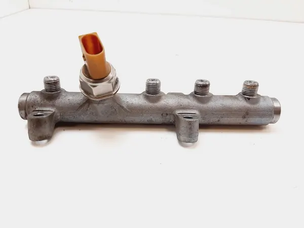 AUDI A4 A5 Q7 A6 Kraftstoffschiene 3.0 TDI CCW image 4