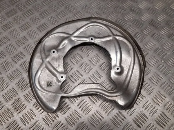 Audi A5 Bakre Bromsskydd OEM 8W0615612E Höger Sida image 3