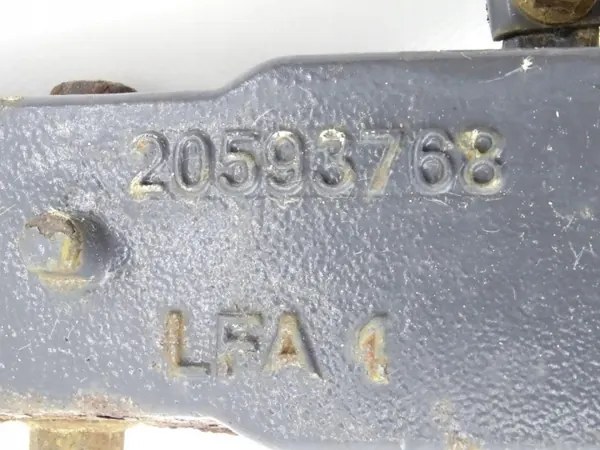 Fechadura cabine esquerda OEM 20593768 para Volvo FE FL 06- image 3