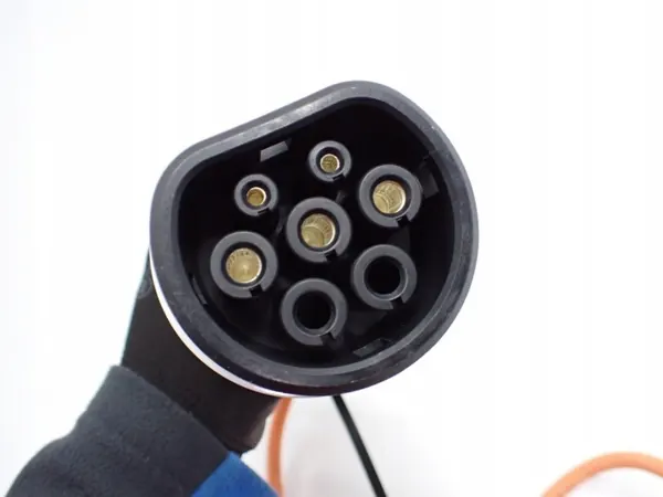 Enchufe de carga OEM 91686-G5030 para Kia e-Niro image 6