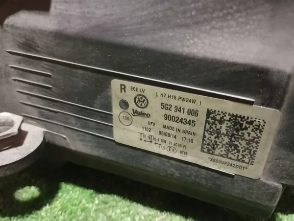 Farol Dianteiro Direito Volkswagen Golf VII image 5