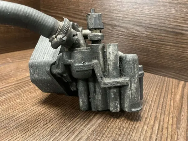 Oliekoeler Ford Transit 2.2 TDCi OEM 6C10 6B624 AC image 7