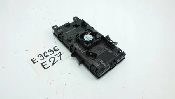 Module chargeur induction Mercedes W213 A2139006935 image 3