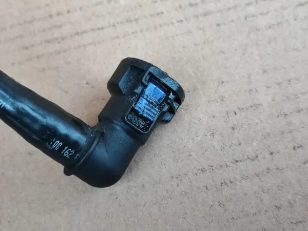 Ford Mondeo MK4 Powershift Oliefilterleiding - Gebruikt image 3