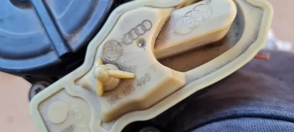 Audi OE 06K103495AN Öljyseparatori image 7