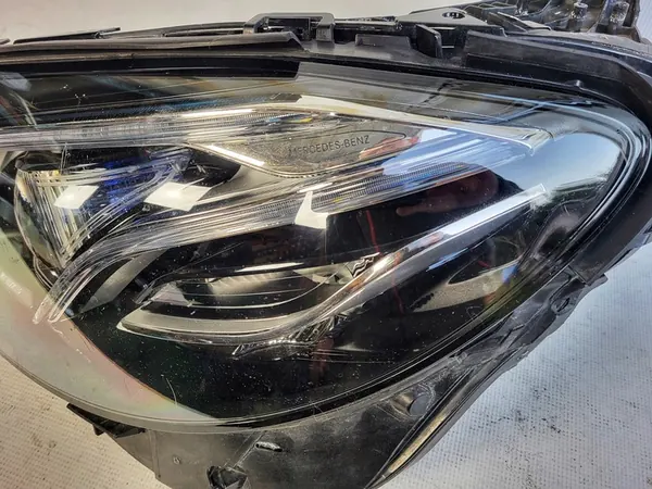 MERCEDES E-KLASSE W213 Linker Voorlicht Full LED Multibeam A2139064704 image 2