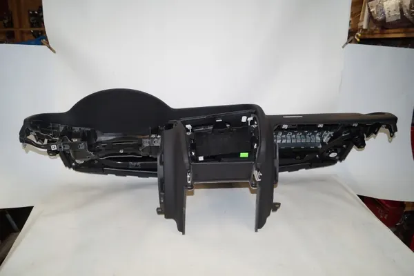 Audi A5 8T mittkonsol OEM 8T1857041F Begagnad image 3