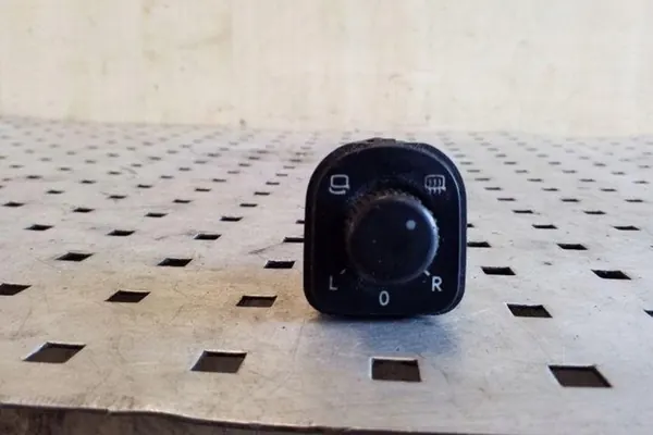 Spiegelverstellschalter SKODA SUPERB II 3T0959565A image 2