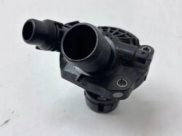 Thermostaathuis BMW OEM 4121680 voor X1 F48 2.0L image 2