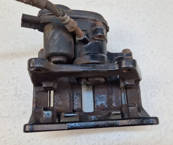 Étriers de frein Audi S5 8T OEM 8T0106J 8T0105J image 10