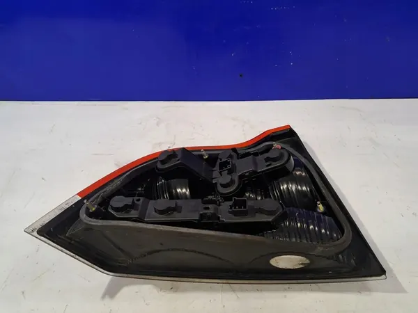 Lámpara trasera derecha Volvo S60 I 9483541 image 5