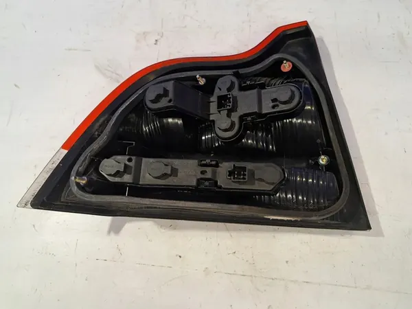 Lámpara trasera derecha Volvo S60 I 9483541 image 6