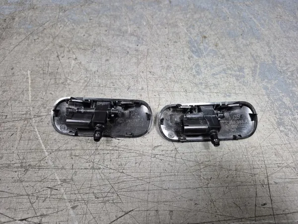 Links en rechts sproeiers Audi Q5 FY image 2