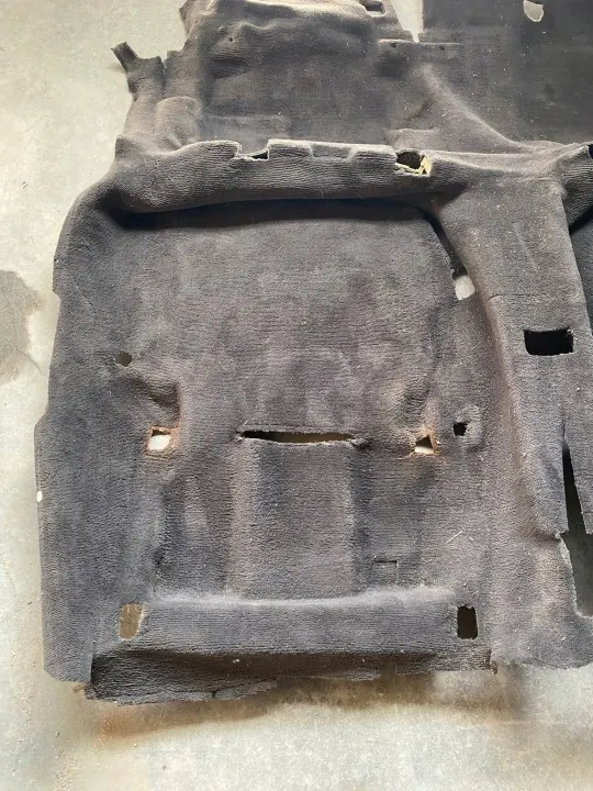 Begagnad svart golvmatta OEM WYKŁADZINA/SDV10556 image 5