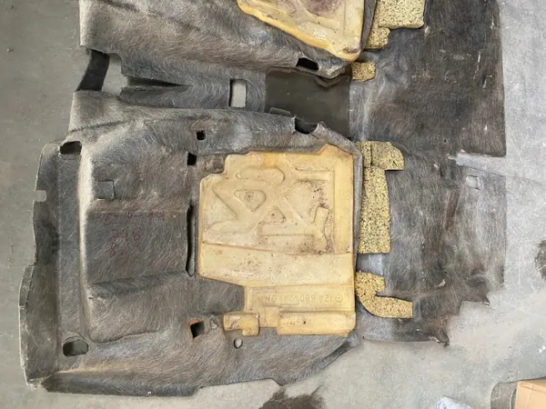 Begagnad svart golvmatta OEM WYKŁADZINA/SDV10556 image 9