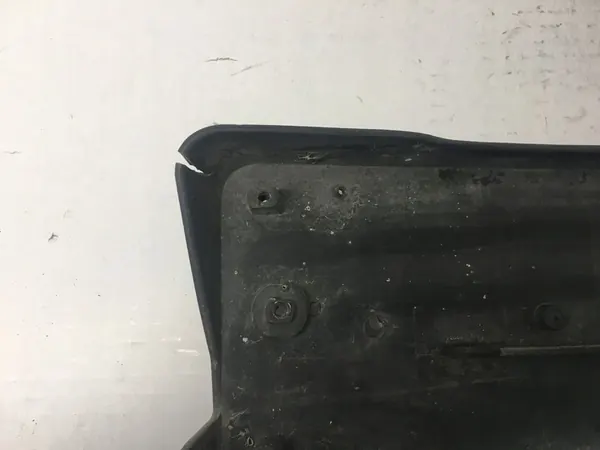 Suporte de Placa Mercedes W212 A2128851781 image 3