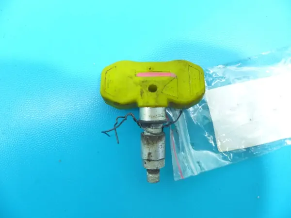 Renkaanpaineanturi Cadillac SRX 03-09 OEM 25774007 image 2