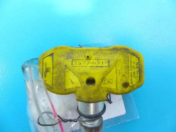 Renkaanpaineanturi Cadillac SRX 03-09 OEM 25774007 image 8