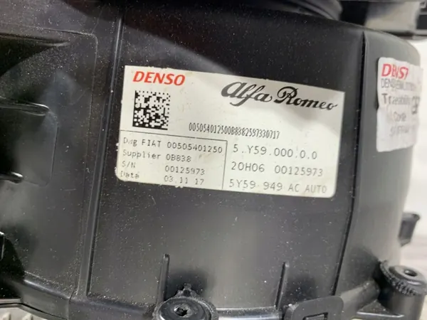 Calefactor OEM 00505401250 para Alfa Romeo Stelvio image 9