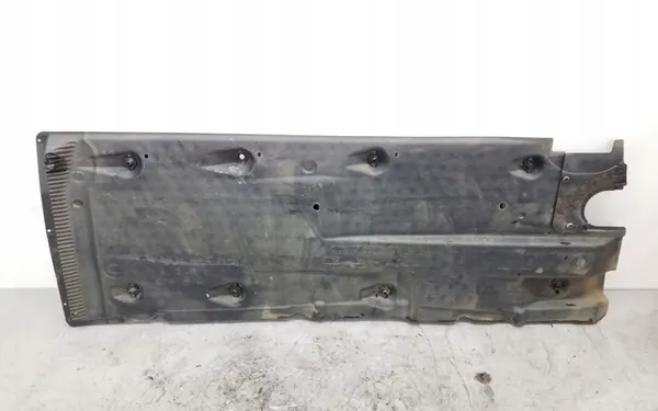 A3 8P GOLF VI LEON 1P OCTAVIA UNDERBODYSKYDD HÖGER 1K0825202BF image 2