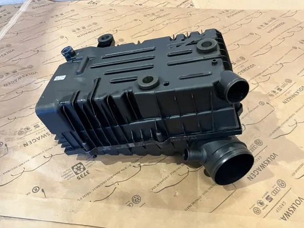 AUDI A3 RS3 8V0 Luftfilterhus OEM 8V0190601R image 2