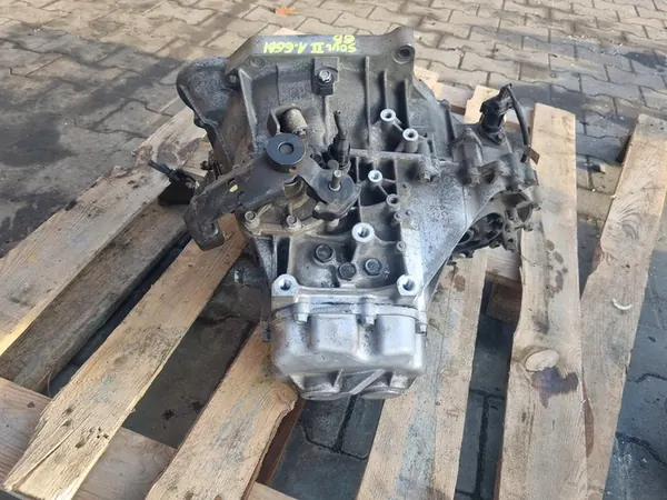 KIA SOUL II 13-19 1.6 GDI Manuaalivaihteisto M6CF1 image 4