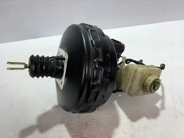 MERCEDES ML W163 2.7CDI Brake Booster image 3