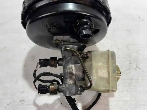 MERCEDES ML W163 2.7CDI Brake Booster image 7