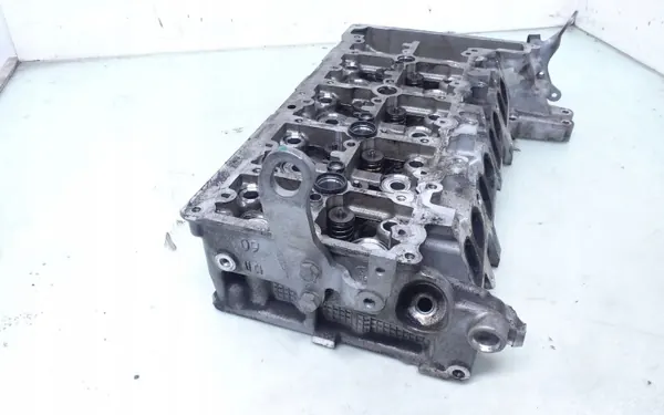 Culata Motor BMW OEM 1557378 - Usado image 5