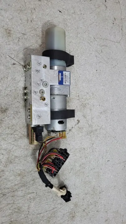 Mercedes SLK R171 dakhydrauliekpomp OEM A1718000030 image 3