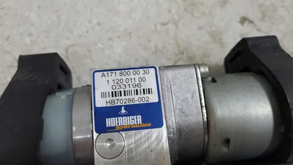 Mercedes SLK R171 dakhydrauliekpomp OEM A1718000030 image 4