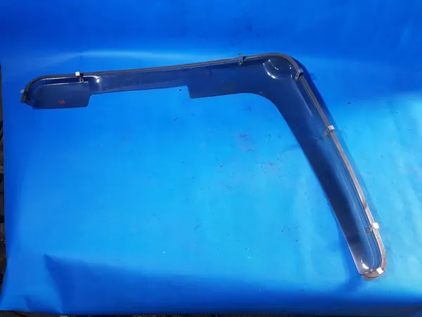 Déflecteur de fenêtre de porte gauche MAN OE TGS/TGL/TGM image 2