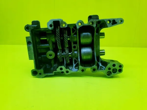 Pompe à huile OEM 06B103535F pour Audi 2.0 TFSI - Occasion image 7