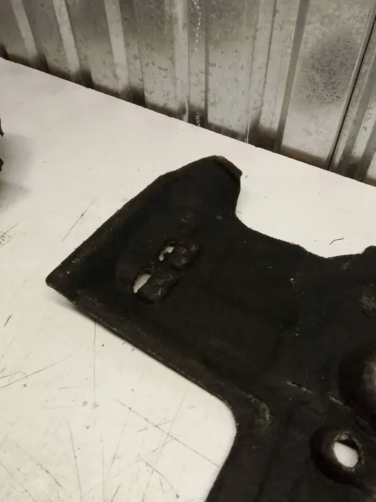 Peugeot 308 II T9 Motorabdeckung OEM 9686598080 image 8